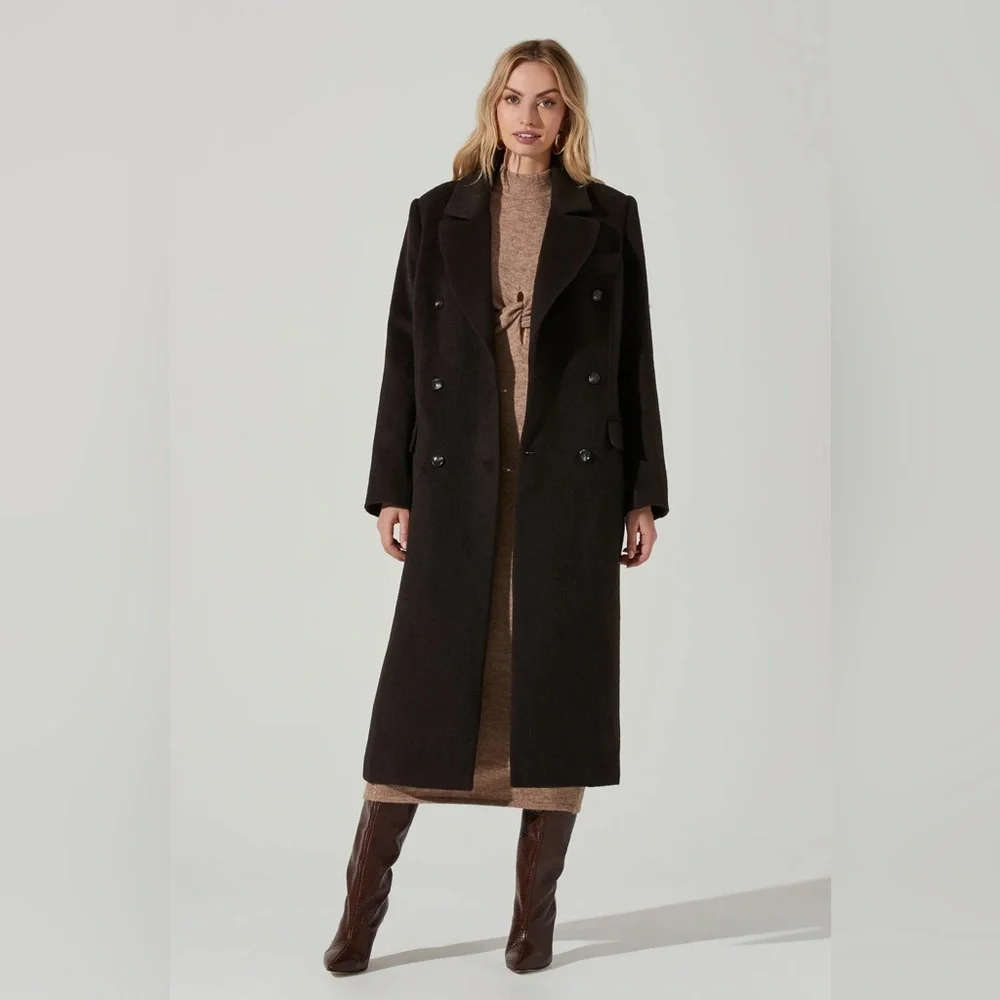ASTR MORANA OVERSIZED BOUCLE COAT Dark Brown/ Chocolate Size: Small - Picture 1 of 6